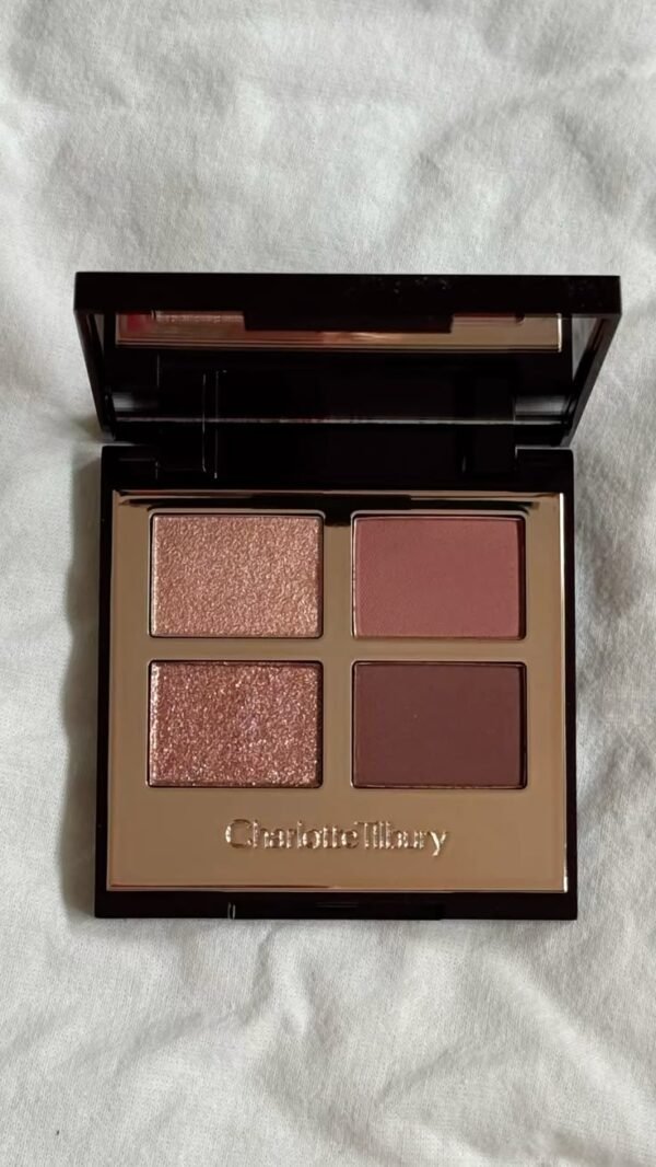 Charlotte Tilbury Luxury Palette- Pillow Talk Dreams