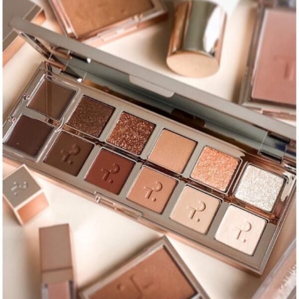 3cd9b19fbcc19688514db99b86bdae5a CHANEL Multiuse Eyeshadow and Highlighter Palette