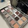 HUDA BEAUTY ICY NUDE EYESHADOW PALETTE