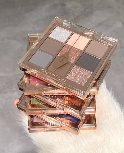 Charlotte Tilbury Charlotte's Palette Of Beautifying Eye Trends